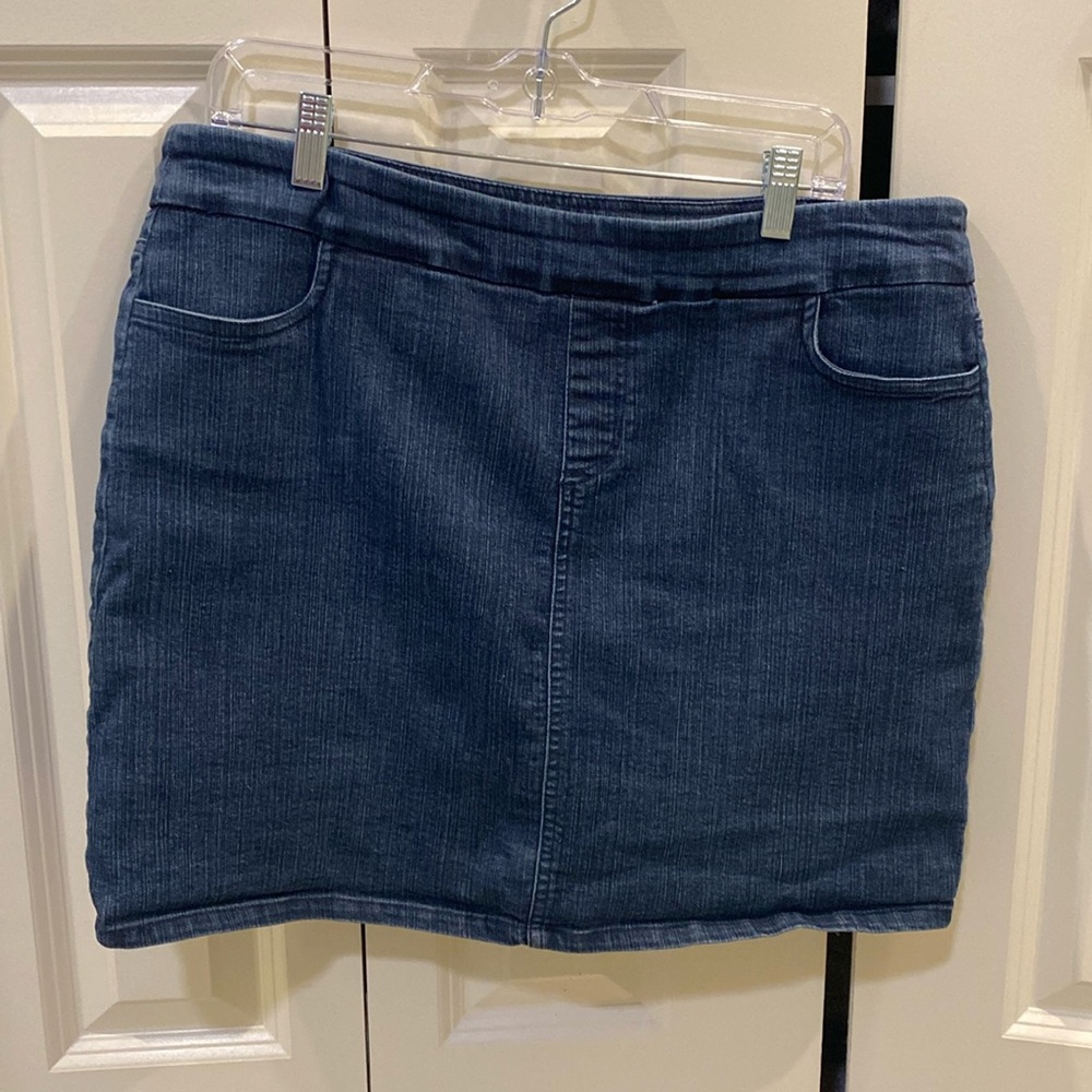 Soft Surroundings denim skort size L